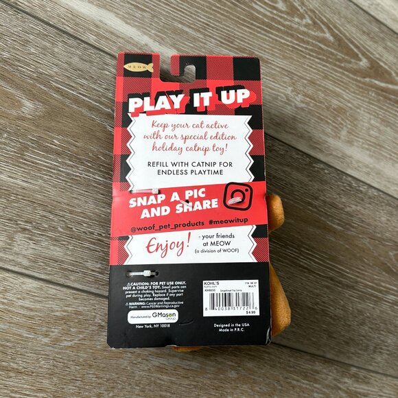 NWT Gingerbread Man Cat Toy Refillable Catnip Stuffed Kicker Cute! - Picture 6 of 6